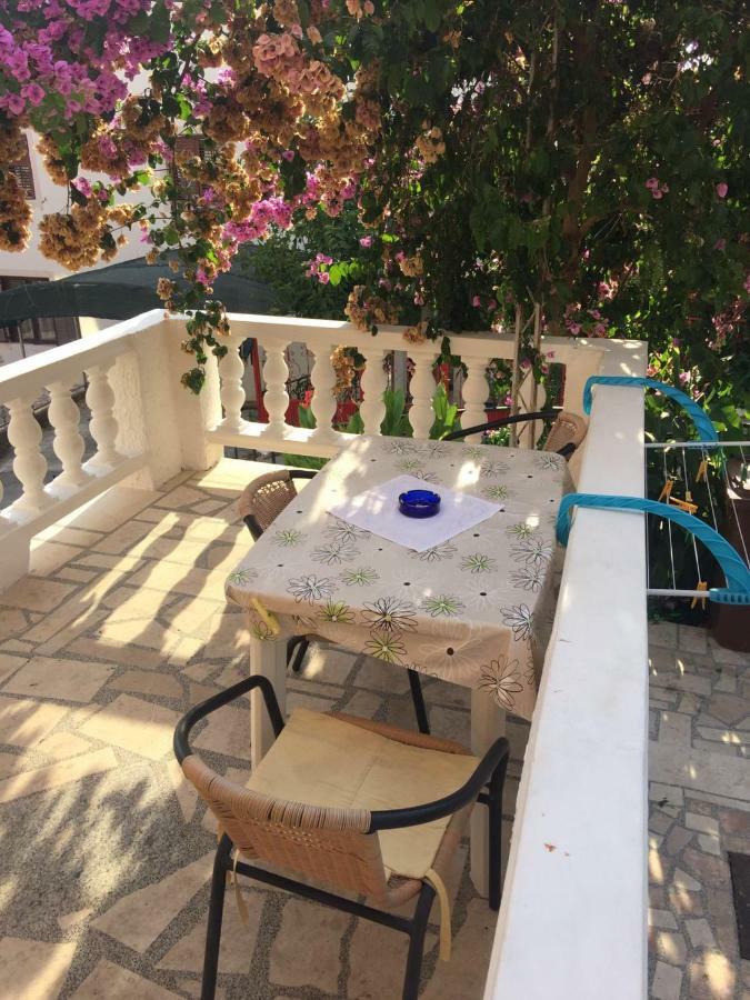 Villa Kartelo 特罗吉尔 外观 照片