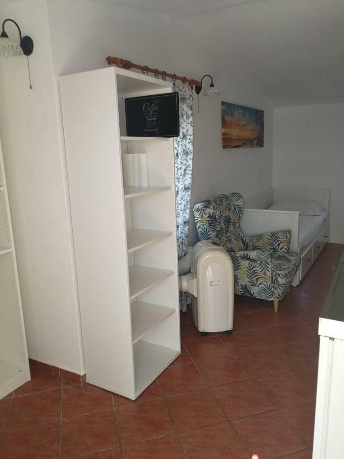 Villa Kartelo 特罗吉尔 外观 照片